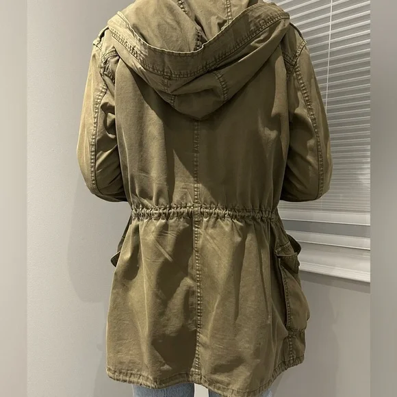 Aritzia - Jacket - Picture 4 of 5